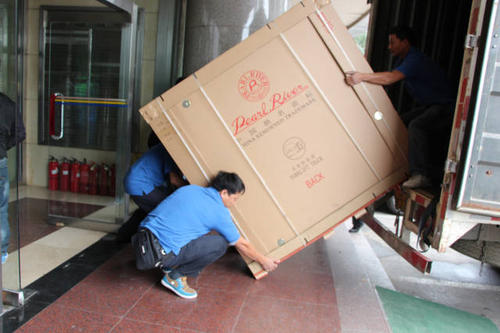 乐山钢琴贵重工艺品无忧运